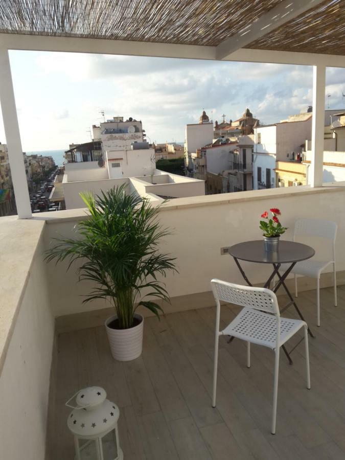 Alma Nua Bed and Breakfast Terrasini Εξωτερικό φωτογραφία